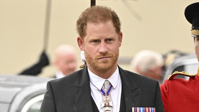 Pangeran Harry dalam penobatan Raja Charles III. (Andy Stenning/Pool photo via AP)