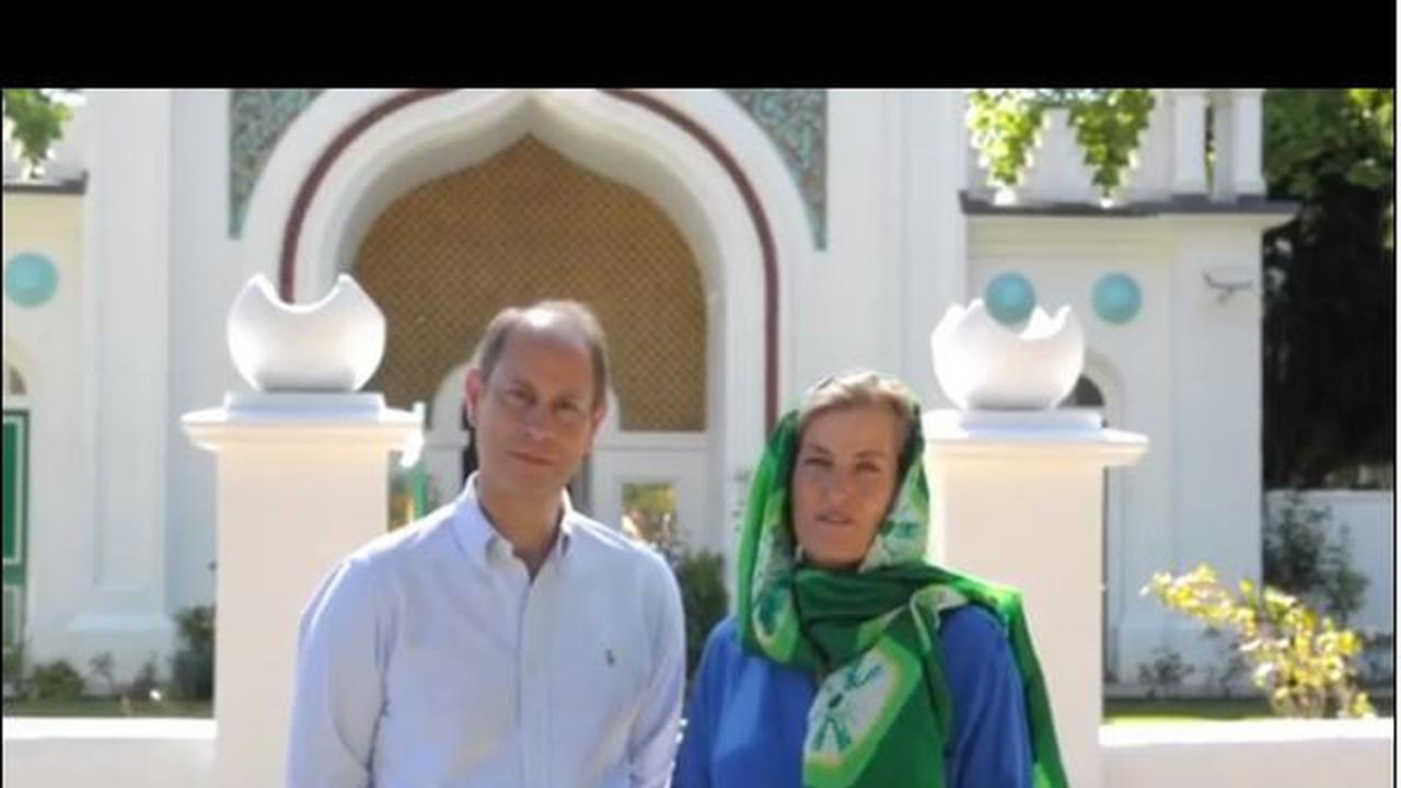 Berkerudung Hijau, Menantu Kesayangan Ratu Elizabeth II Ucapkan Selamat Idul Fitri