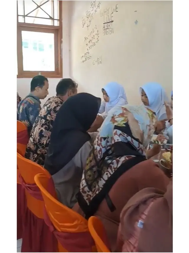 8 Potret Haru Acara Parenting Day di SMA Ponorogo, Pihak Sekolah Tuai Apresiasi