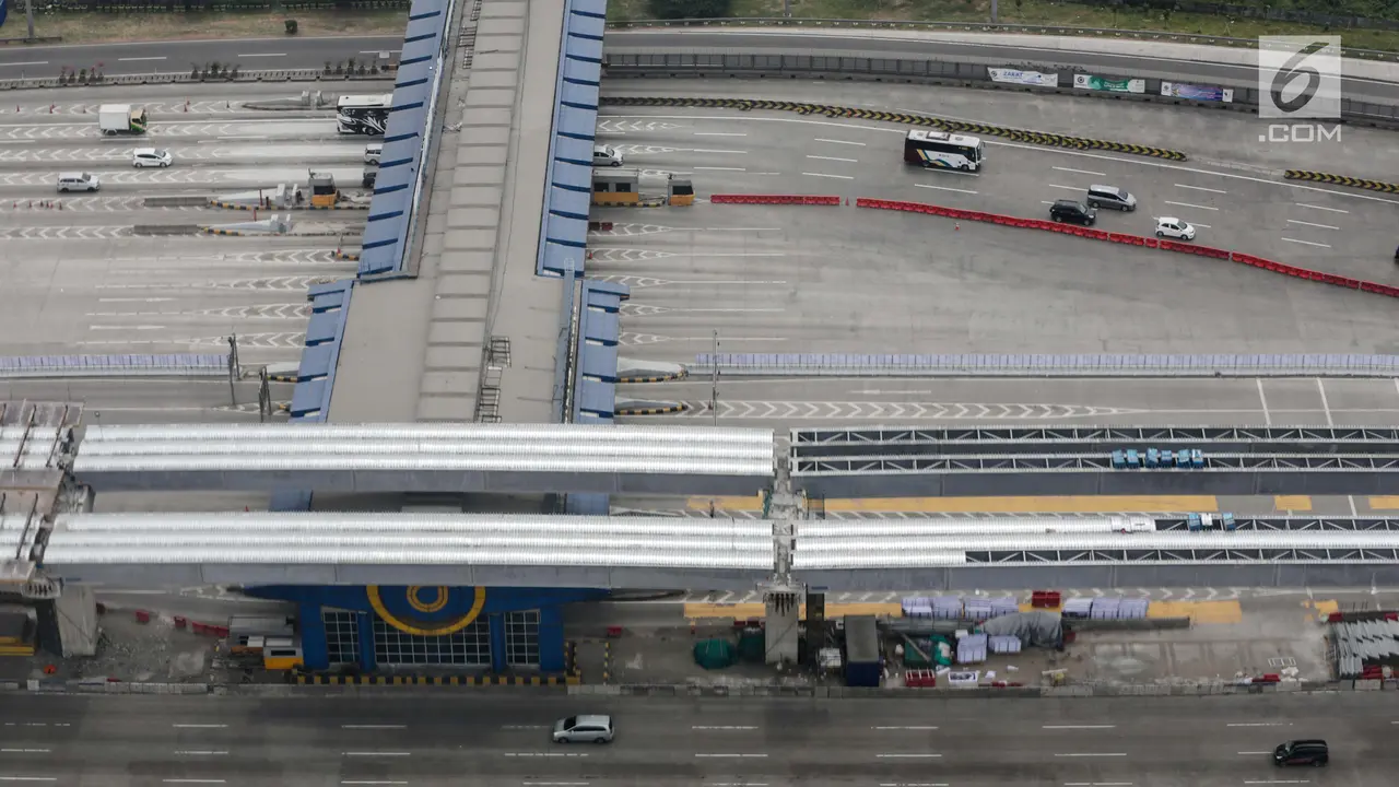 Pantauan Udara, H-2 Lebaran Gerbang Tol Cikarang Utama Lengang