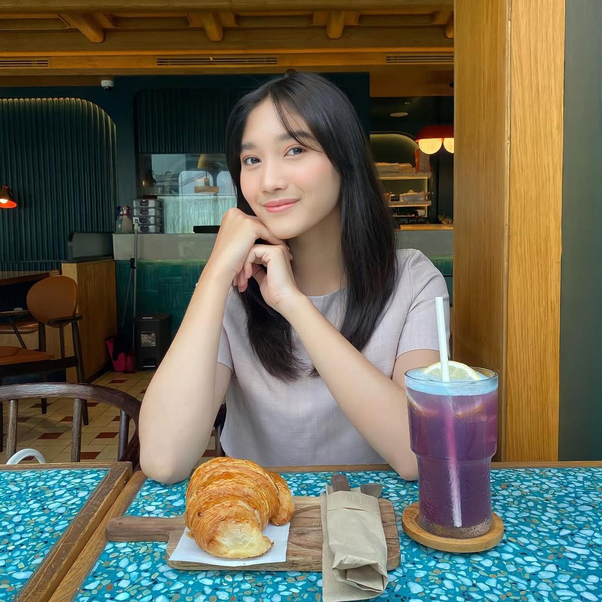 Potret Cantik Yasyfa Az Zahra, Anak Baby Margaretha yang Jadi Model Ikuti Jejak Ibunya