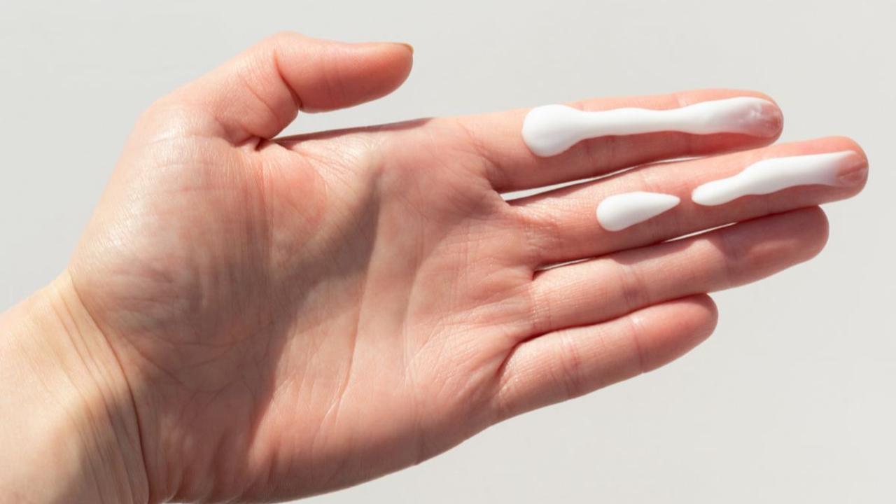 Mengutip American Academy of Dermatology Association, mereka menyatakan bahwa penggunaan sunscreen dengan cara yang tepat dapat memberikan perlindungan yang efektif.