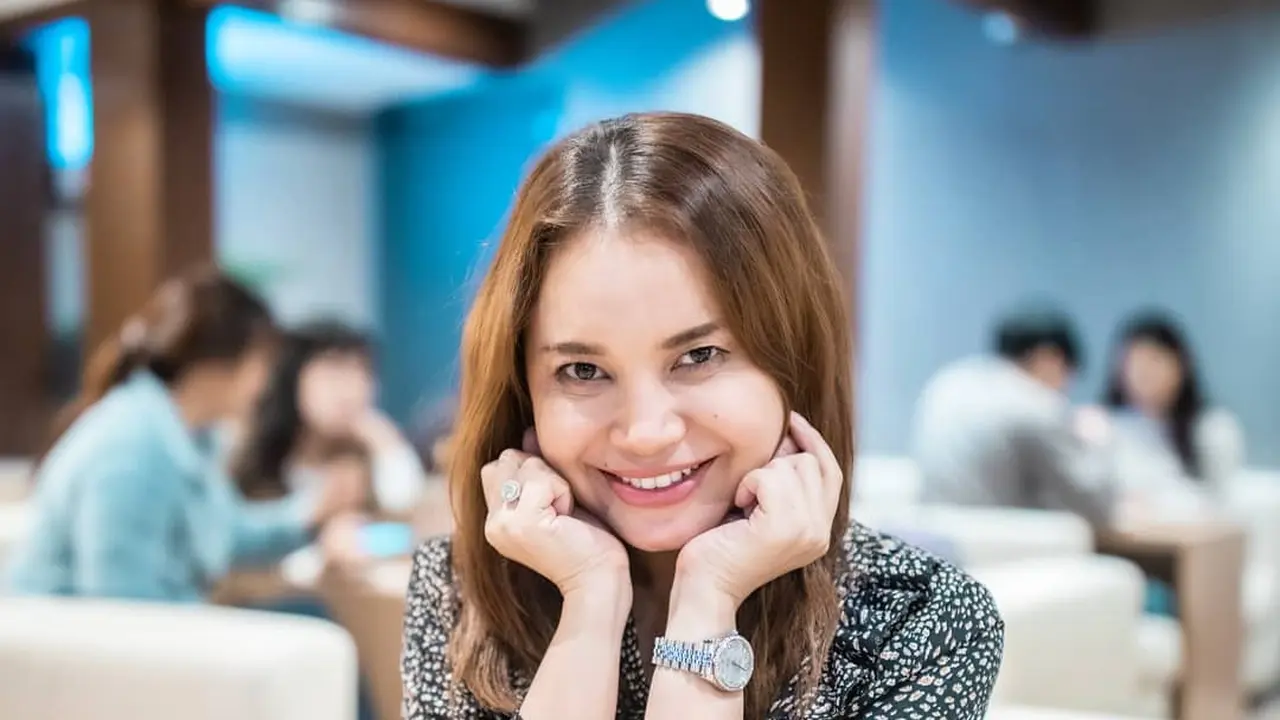Potret Rossa Tanpa MakeUp yang Cantik Natural