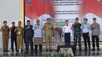 Bupati, DPRD, Bunda Literasi Kabupaten Lampung Tengah, dan stakeholder lainnya&nbsp;kompak mencanangkan 'Gerakan Membaca 30 Menit untuk Keluarga', yang dilakukan setiap hari. (Liputan6.com/ Ist)
