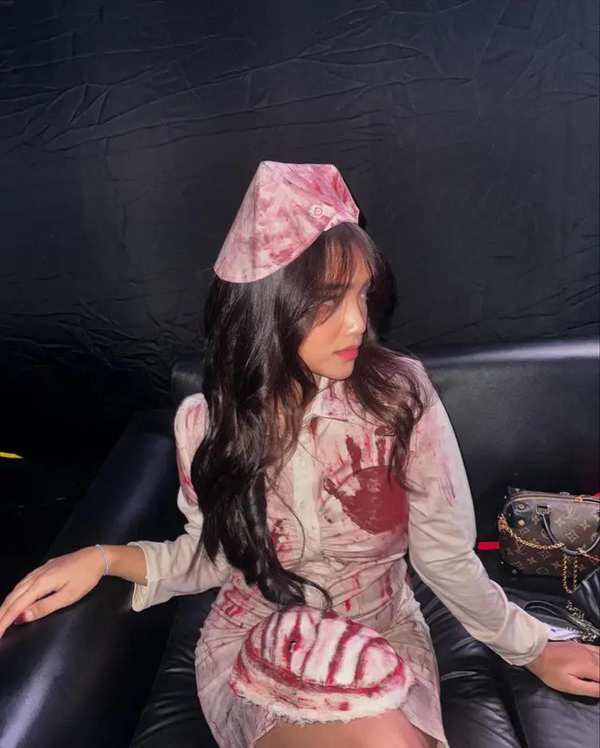 Tampilan Unik Fuji Saat Rayakan Ulang Tahun ke-22, Pakai Kostum Suster Ngesot dan Outfit Terjangkau