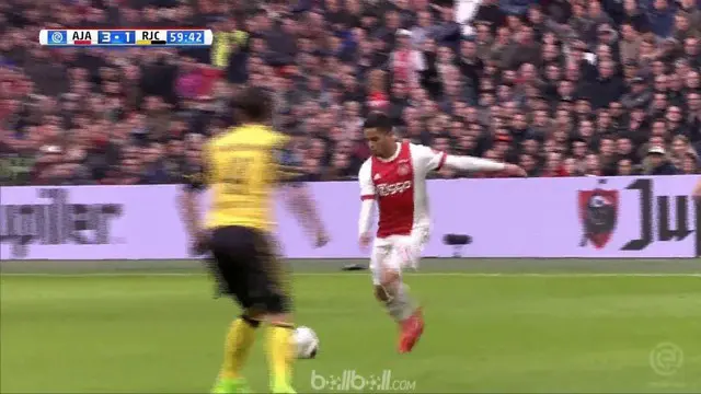 Tiga gol Justin Kluivert membawa Ajax Amsterdam kalahkan Roda JC dengan skor 5-1. This video presented by Ballball.