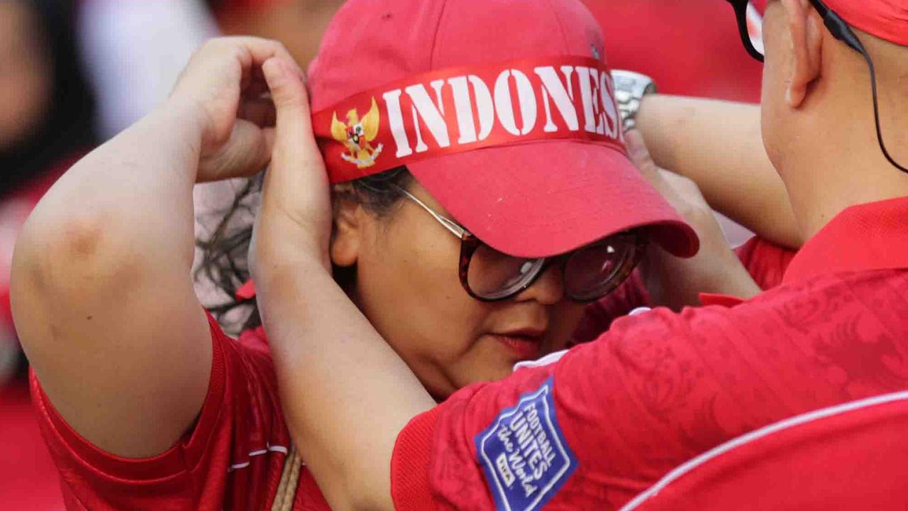 FOTO: Ribuan Suporter Padati GBK, Beri Dukungan Penuh Timnas Indonesia