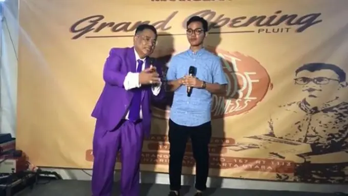 [Bintang] Hotman Paris Hutapea dan Gibran Rakabuming Raka