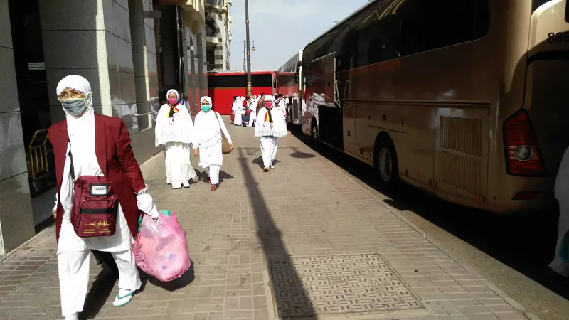 Calon haji Indonesia di Madinah