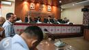 Dewan Kehormatan Penyelenggara Pemilu (DKPP) menggelar sidang terkait pilkada, Jakarta, Rabu (2/12/2015). Sidang tersebut berisi pembacaan dua belas putusan DKPP terkait pilkada. (Liputan6.com/Faizal Fanani)