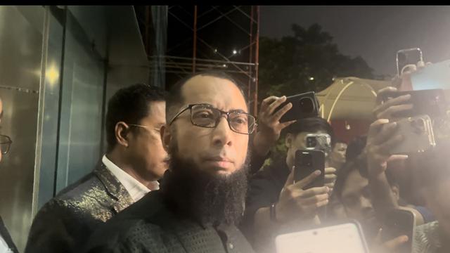 3. Ustaz Khalid Basalamah Kembali Diperiksa KPK Terkait Kasus Korupsi Kuota Haji