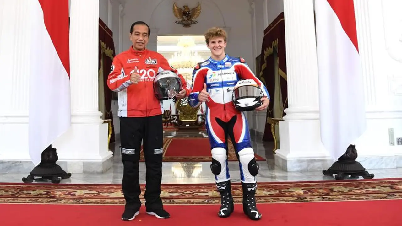 Presiden Jokowi Terima Pembalap MotoGP di Istana Negara