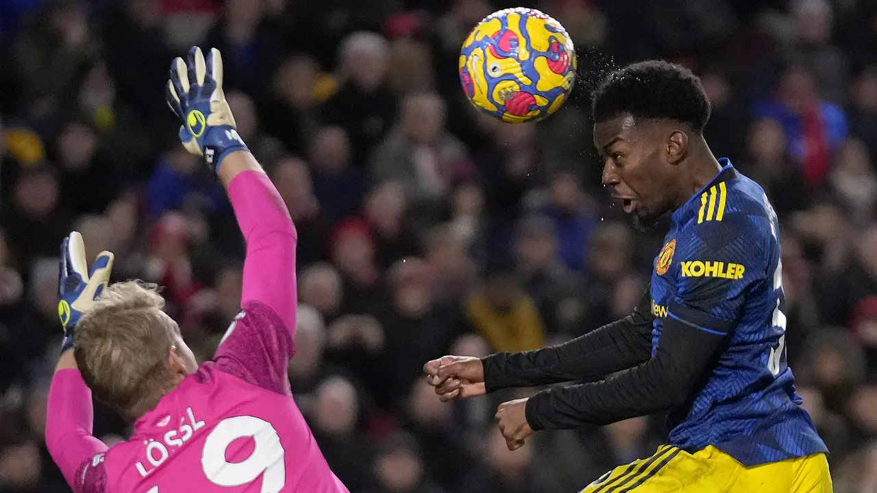 Foto: Bruno Fernandes Gak Maruk, Sumbang Dua Assist saat Manchester United Benamkan Brentford 3-1 di Liga Inggris