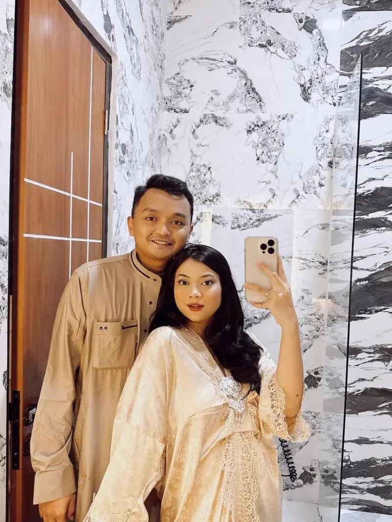 Selebgram Hanum Mega Bongkar Perselingkuhan Suaminya, Ajak Adik Kelas  Berhubungan Intim Sampai Dengkul Bergetar - Citizen6 Liputan6.com