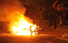 Demonstran di DPR lari ke arah Semanggi