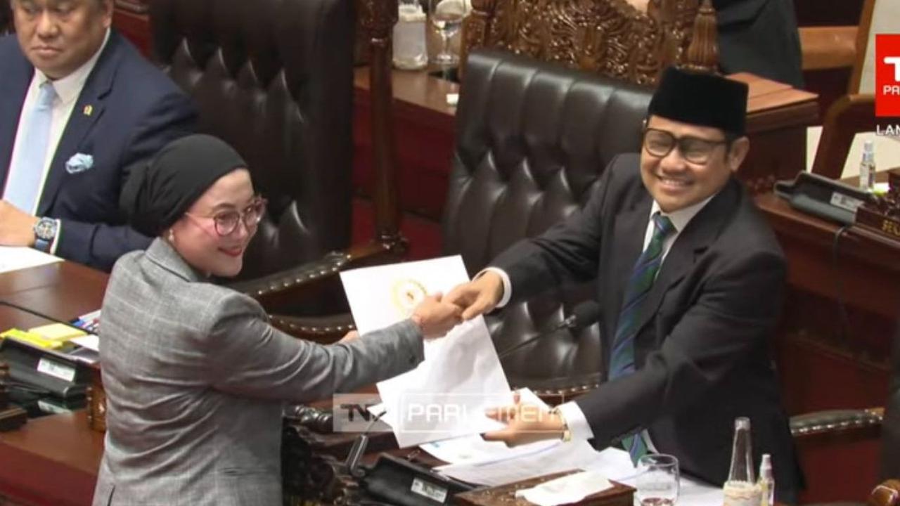 Cak Imin mengaku, pimpinan DPR RI sudah menerima sembilan nama juru bicara dan anggota yang terlibat dalam pansus haji tahun 2024.
