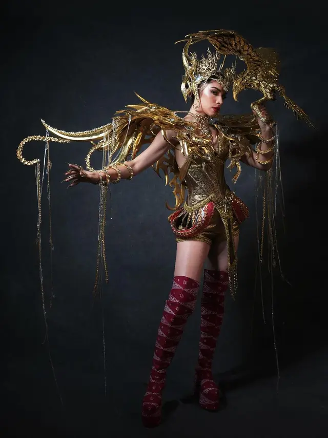 Miss Universe Indonesia Clara Shafira Kenakan Kostum Nasional Bertema Malaikat Pelindung Nusantara, Desainnya bak Wonder Woman