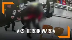 Keberanian seorang pria menggagalkan aksi perampokan di sebuah toko di Busan, Korea. Pria ini melawan perampok dengan ilmu bela diri yang ia miliki.