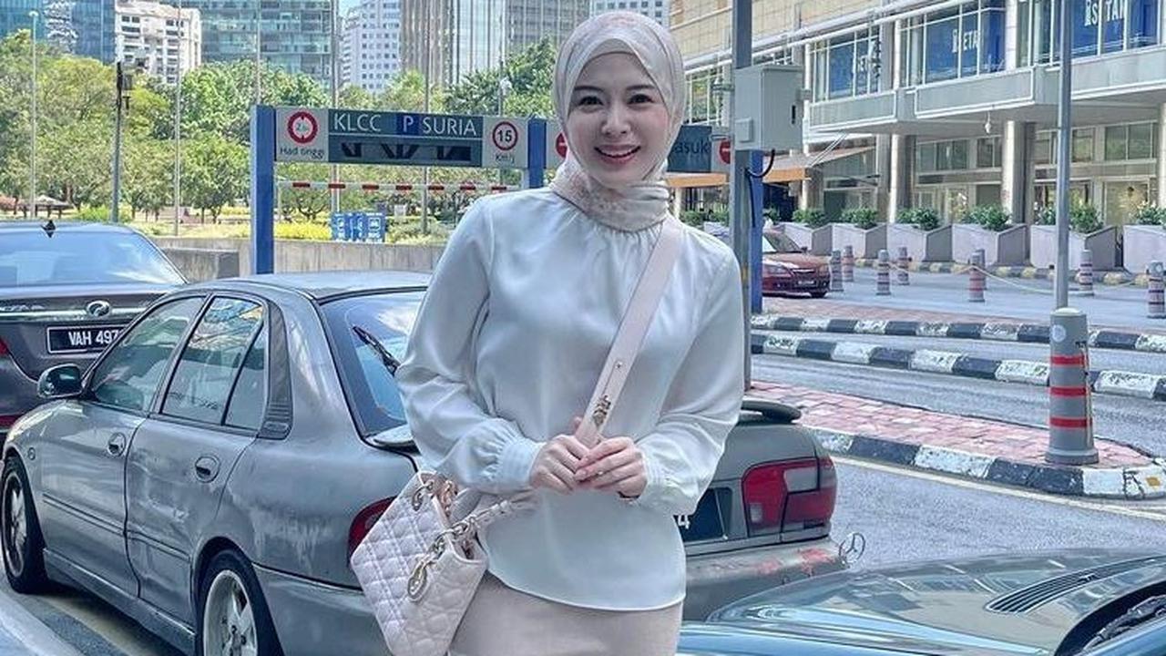 1. Kombinasi Beige dan Putih