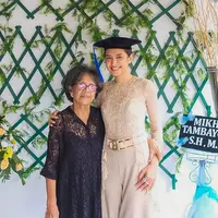 Mikha Tambayong dan Oma (Instagram/miktambayong)