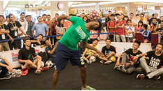 Beberapa freestyler Asia dari Iran, India dan Kazakhstan datang dan berlatih di kejuaraan IFFC 2015, Sabtu (14/11/2015) sebelum turun bertanding di ajang AFFC 2015 di Mall Pluit Village, Jakarta Barat, Minggu (15/11/2015).