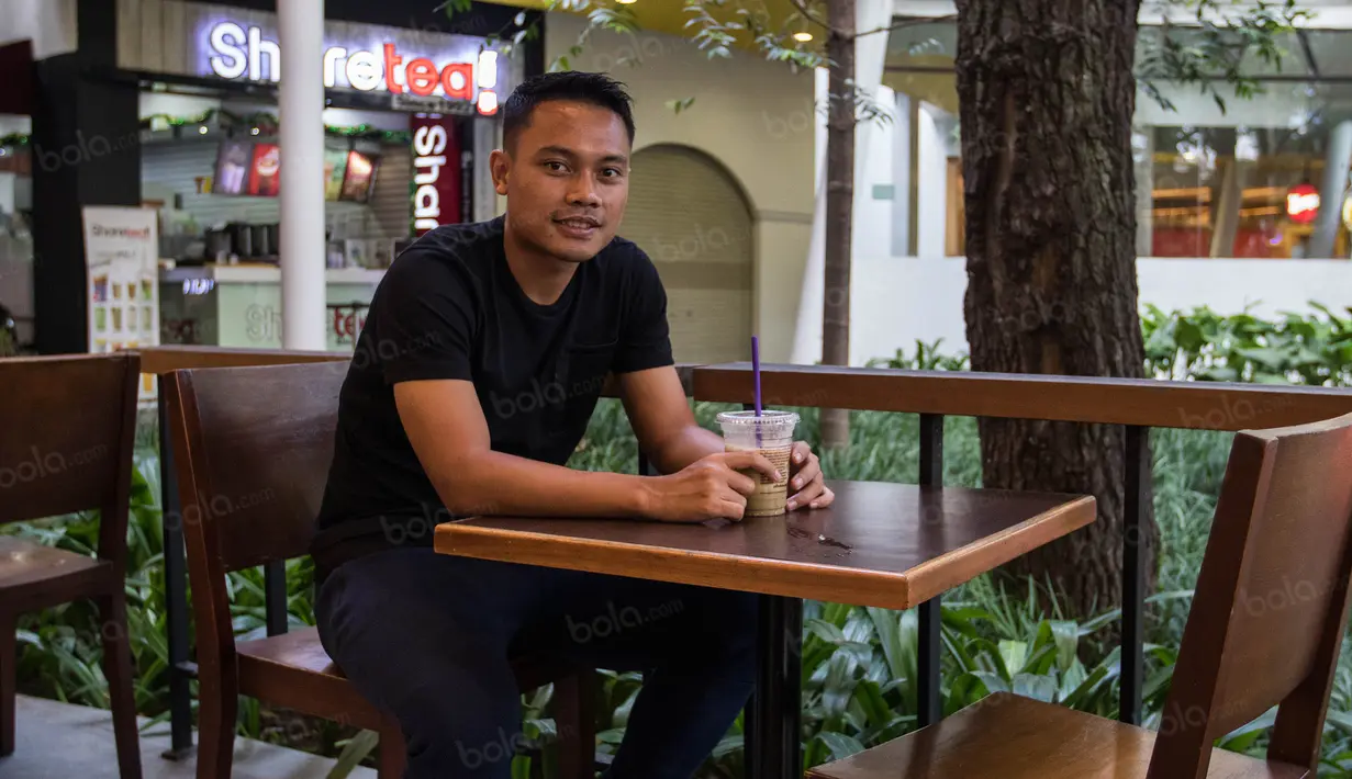  Dedi Kusnandar berharap mampu membawa Persib Bandung menjadi juara ISL musim depan dan kembali memperkuat tim nasional Indonesia. (Bola.com/Vitalis Yogi Trisna)