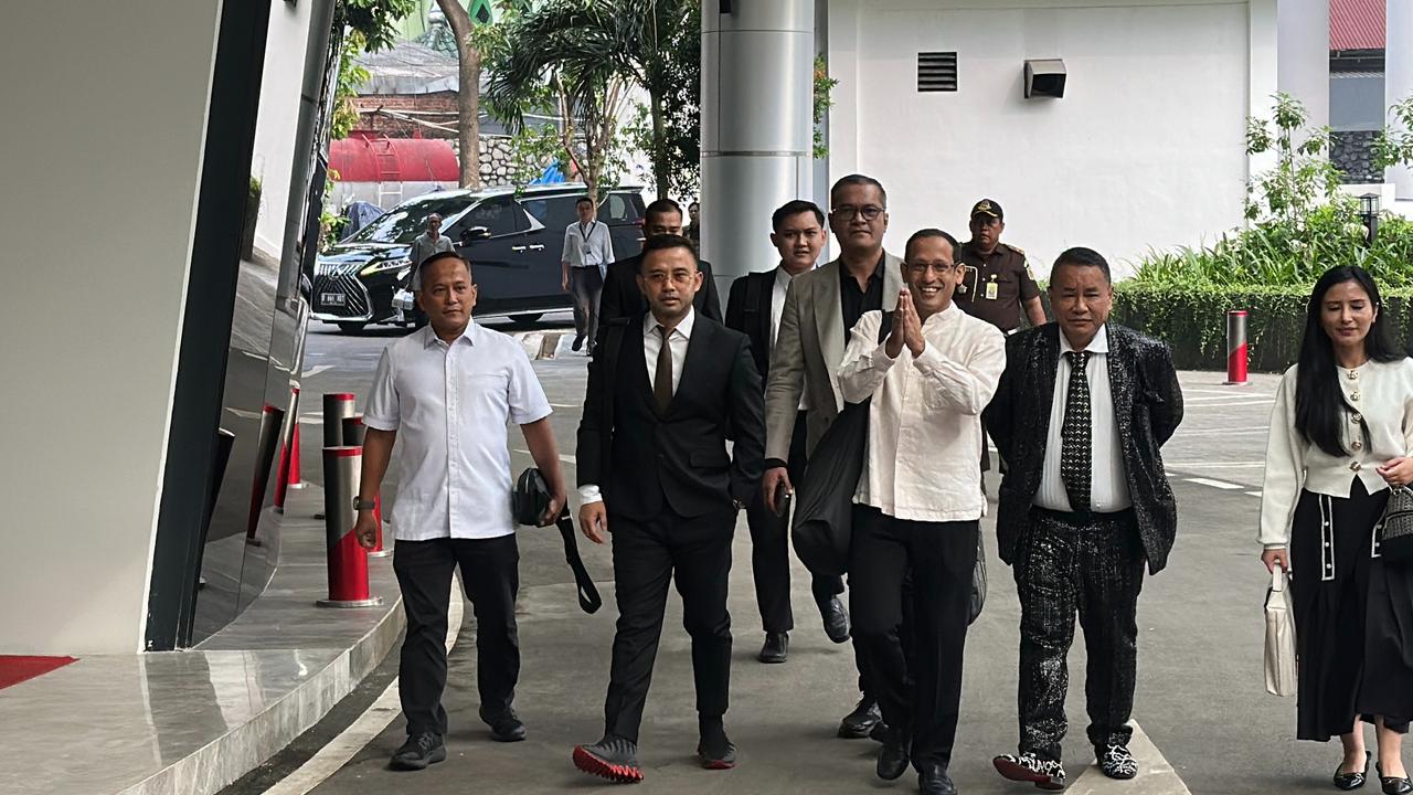 Senyum Merekah Nadiem Makarim Kedua Kalinya Diperiksa Kejagung terkait Kasus Chromebook