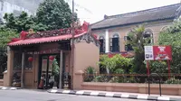 Ada banyak gedung bersejarah di Medan, diantaranya adalah kantor Pos, bank Mandiri dan lainnya