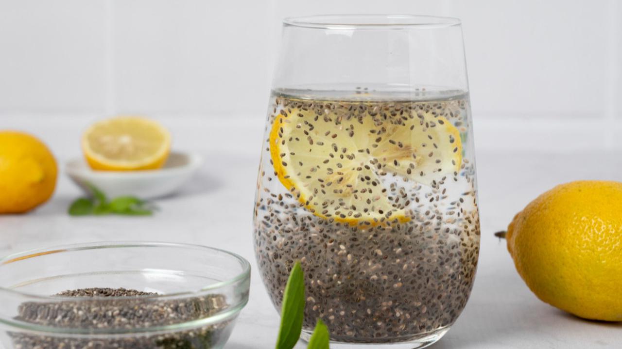 Ilustrasi Air Chia Seed dan Lemon (©Freepik)