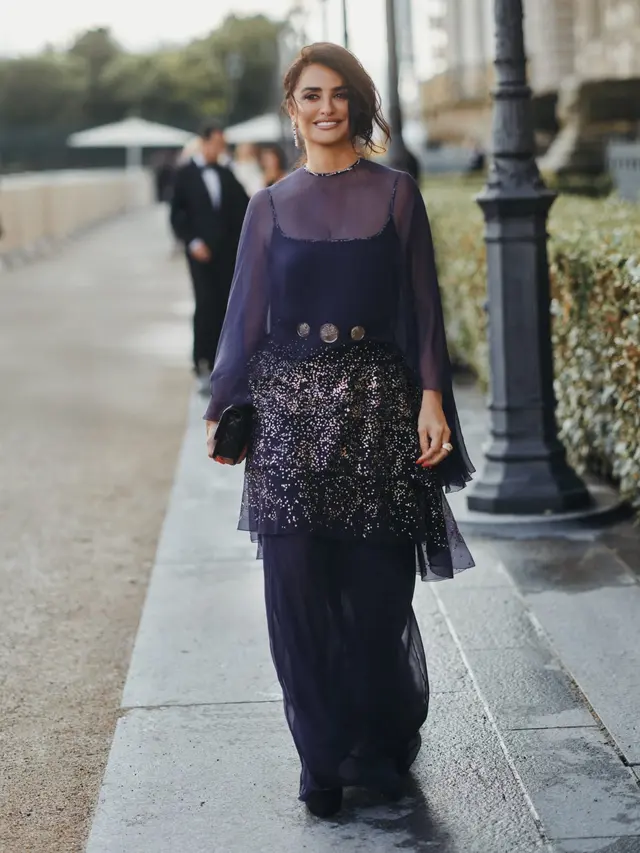  Kilau Feminin dari Penelope Cruz hingga Sofia Coppola