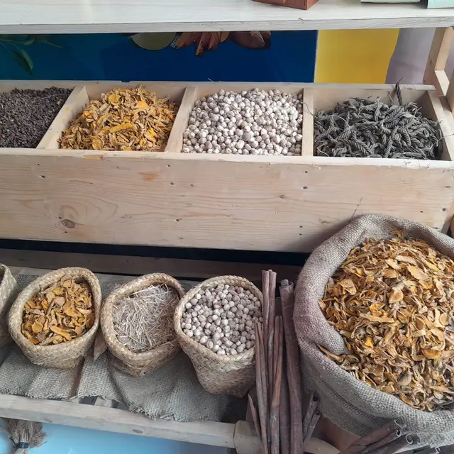 Bahan herbal untuk membuat jamu (Foto: Benedikta Desideria/Liputan6com)