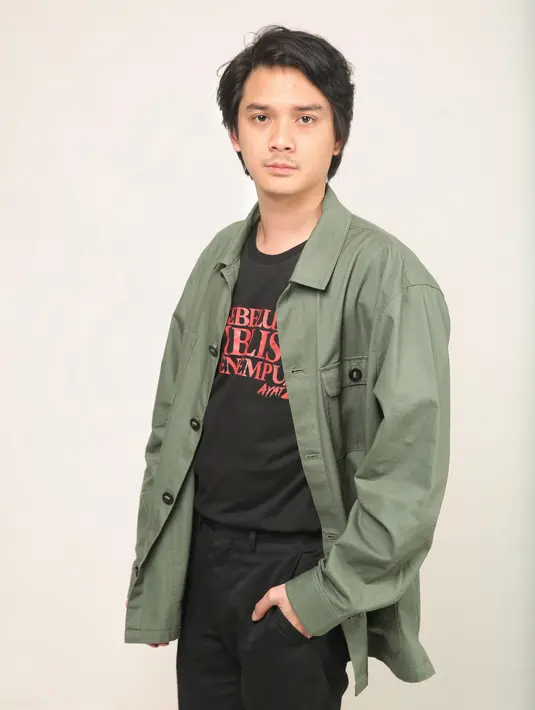 Baskara Mahendra saat di kantor Fimela.com, di Gondangdia, Jakarta Pusat, Kamis (16/1/2020). (Adrian Putra/Fimela.com)