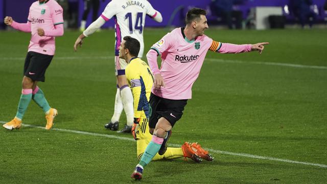 FOTO: Lionel Messi Resmi Lewati Rekor Pele saat Bantu Barcelona Gulung Valladolid