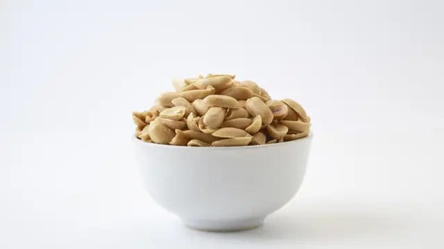 ilustrasi kacang tanah