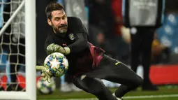 Sebelum menghadapi Newcastle United (14/5/2021), Scott Carson sama sekali belum pernah dimainkan di ajang Premier League bahkan di ajang non-liga seperti Piala FA dan Carabao Cup. (AFP/Oli Scarff)