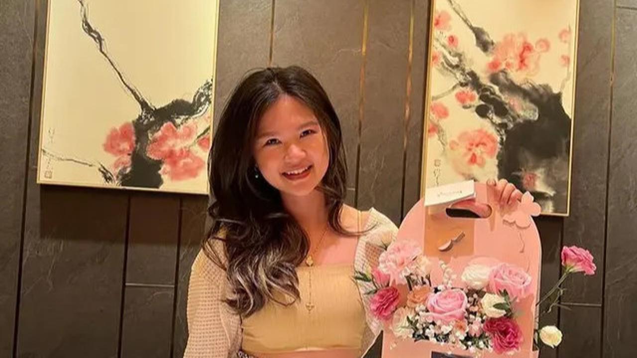 Felicia Tissue Mantan Kaesang Mendadak Foto Bareng Hasto Sekjen PDIP, Ada Apa?