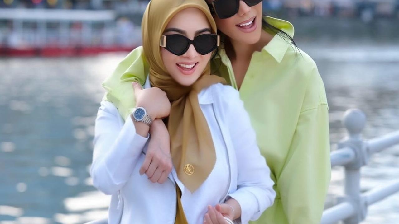 Persahabatan Keduanya Tetap Abadi