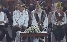 VIDEO: Acungkan Jempol, Jokowi Takjub Siswa SD Papua Didikan Prof Yohanes Jawab Cepat Matematika Sulit
