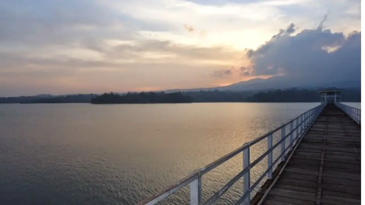 8 Tempat Wisata di Pati dengan Alam Indah dan Penuh Kesejukan - Hot
