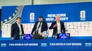 Hal itu membuat proses tersebut berlangsung nyaris tanpa jeda, membuat jalannya konferensi pers tetap lancar meski dihadiri media dari berbagai penjuru dunia. (Bola.com/Hery Kurniawan/Adv/Powerade)