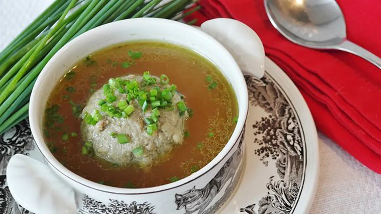 Ilustrasi bakso sapi./Copyright pixabay.com/RitaE
