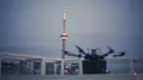 Foto yang dirilis dan diambil pada September 2021 terlihat drone Unither Bioelectronique setelah mengirim sepasang paru-paru transplantasi medis pertama di dunia di Toronto, Kanada. Drone itu menempuh jarak 1,5 km dengan perjalanan selama enam menit. (Jason van Bruggen/Unither Bioelectronique/AFP)