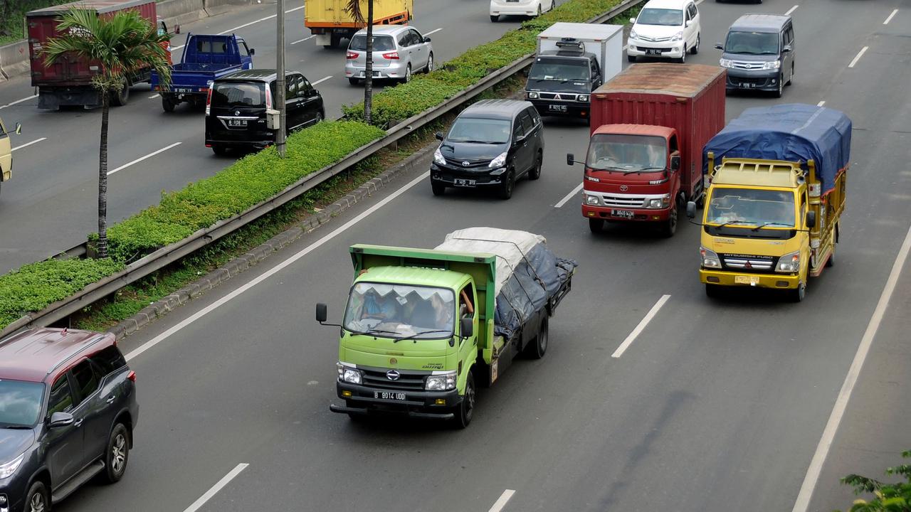 Aptrindo Ancaman Mogok Operasi, Tuntut Kebijakan Pembatasan Truk Barang Diubah