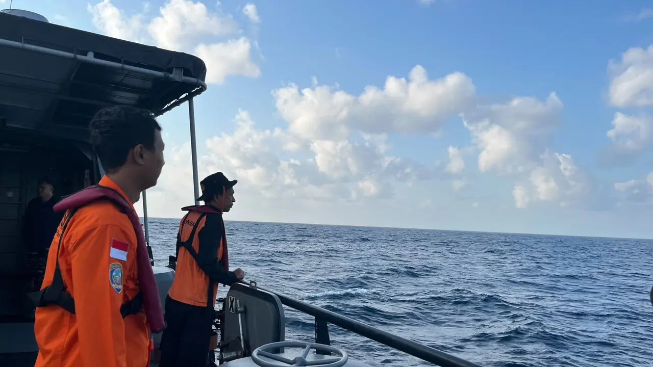 Kapal Penumpang Terbalik di Selayar: 1 Tewas, 49 Selamat, 24 Hilang
