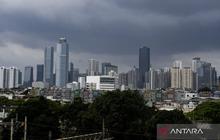BMKG Prakirakan Cuaca Jakarta Diselimuti Awan Tebal Sepanjang Kamis