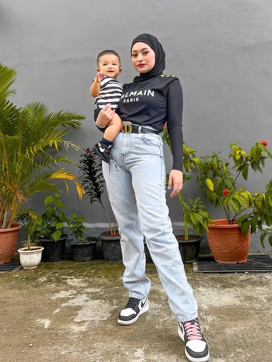 (Instagram/nathalieholscher)