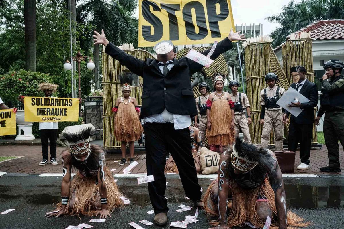 Aksi Greenpeace Soroti Dampak Proyek Tebu di Merauke