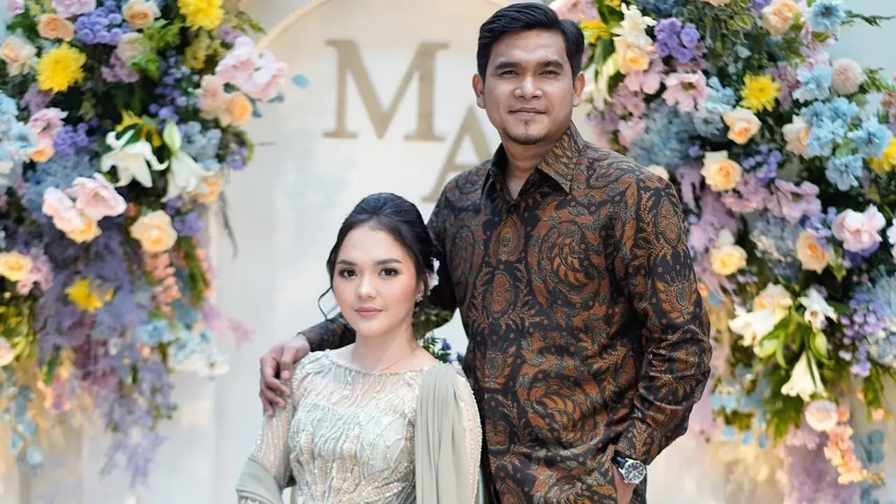 Maell Lee Resmi Lamar Anggita Oktaviani