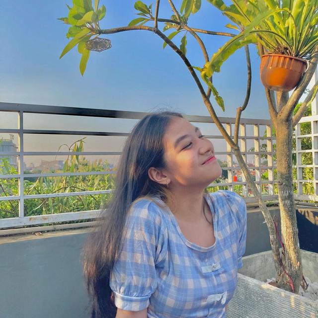 6 Potret Terbaru Allisha Mutiara, Pemeran Rosi 'Anak' Dewi Sandra di Sinetron CHSI