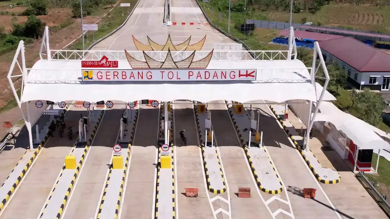 Gerbang tol Padang-Sicincin. (Ist)